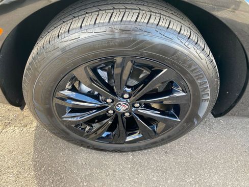 Used 2025 Buick Envista Sport Touring image 30