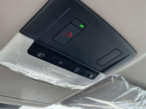 New 2025 Nissan Altima 2.5 SR image 12