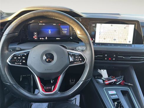 Used 2022 Volkswagen GTI SE image 17