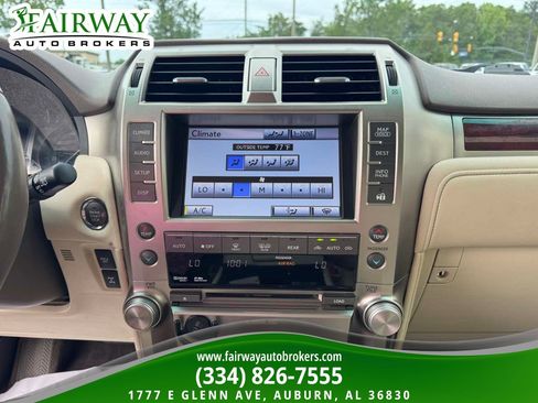 Used 2013 Lexus GX 460 Premium AWD/4WD image 22