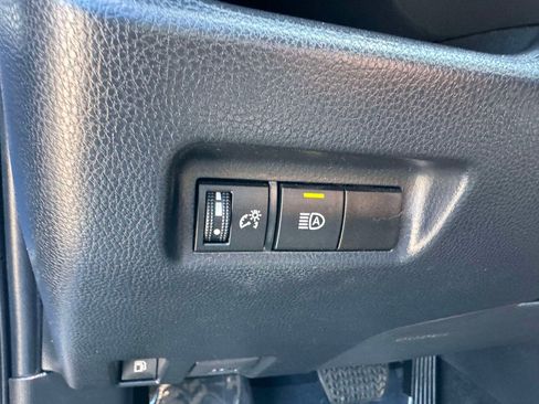 Used 2023 Toyota RAV4 AWD Hybrid image 23