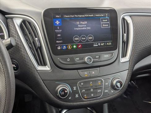 Used 2023 Chevrolet Malibu LT image 12