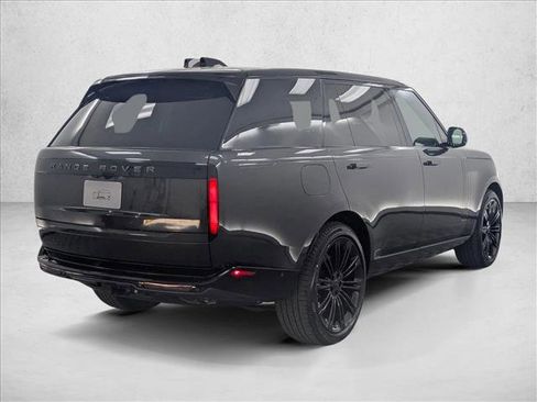 New 2026 Land Rover Range Rover Long Wheelbase SE AWD/4WD image 4