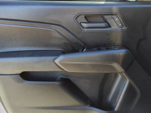 Used 2024 Chevrolet Colorado W/T w/ Safety Package image 6