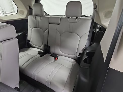 New 2025 Honda Pilot Touring image 35