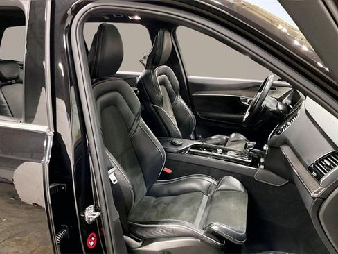 Used 2018 Volvo XC90 T6 R-Design w/ Convenience Package image 7