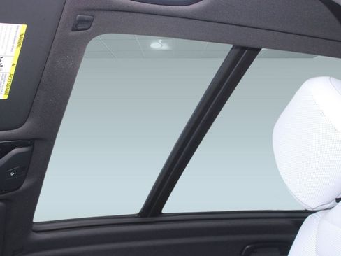 New 2026 BMW X5 xDrive50e image 15