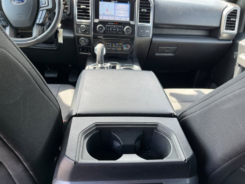 Used 2016 Ford F150 XLT w/ Equipment Group 302A Luxury AWD/4WD image 14