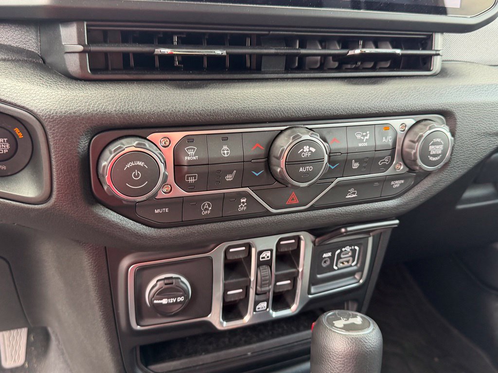 Used 2026 Jeep Wrangler Unlimited Sport AWD/4WD image 24