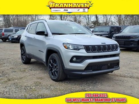 New 2026 Jeep Compass Latitude image 1