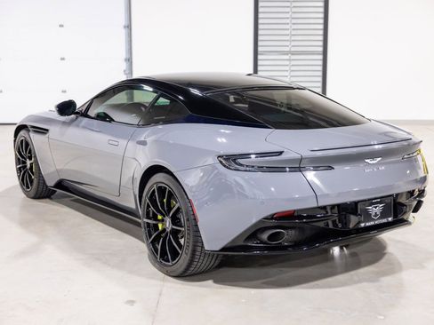 Used 2019 Aston Martin DB11 AMR image 7
