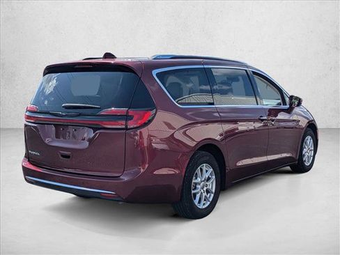 Used 2021 Chrysler Pacifica Touring-L w/ Premium & Safety Sphere Group FWD image 5