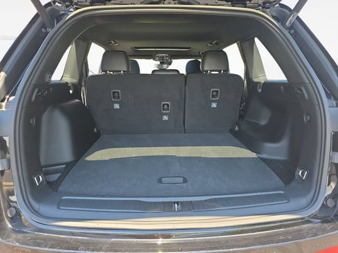 Certified 2023 Jeep Grand Cherokee Altitude AWD/4WD image 12