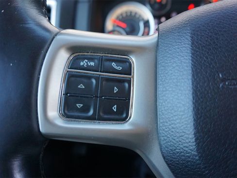 Used 2017 RAM 1500 Laramie image 7