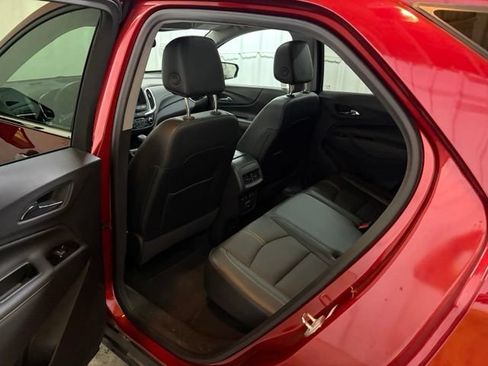 Used 2023 Chevrolet Equinox Premier AWD/4WD image 18