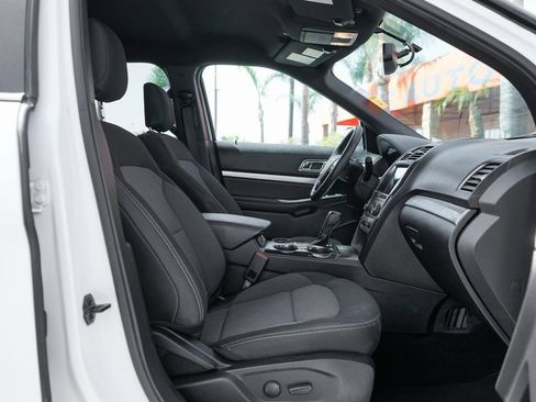 Used 2019 Ford Explorer XLT w/ Equipment Group 201A image 34