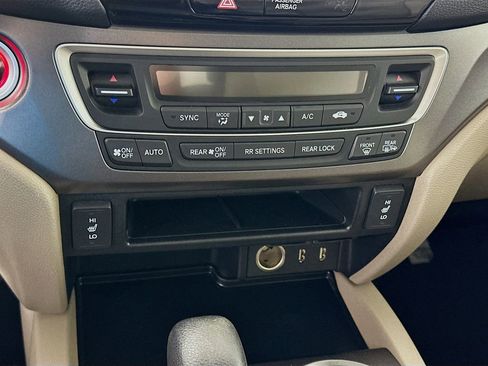 Used 2017 Honda Pilot EX-L image 16