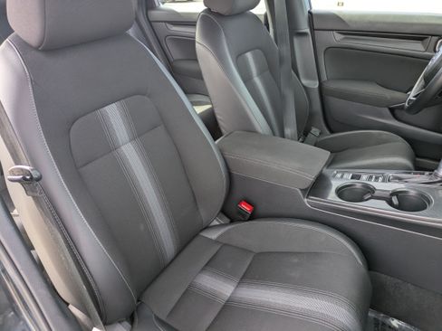 Used 2024 Honda Civic Sport image 10