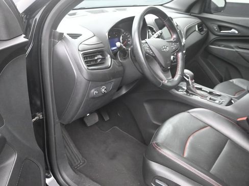 Used 2023 Chevrolet Equinox RS w/ RS Leather Package FWD image 10