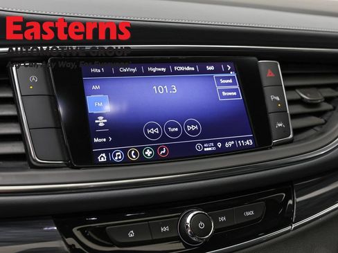 Used 2023 Buick Enclave Essence w/ Experience Buick Package FWD image 19