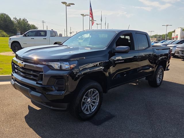 Used 2026 Chevrolet Colorado LT w/ Advanced Trailering Package AWD/4WD image 3