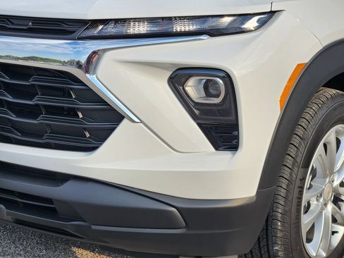 New 2026 Chevrolet TrailBlazer LS w/ LS Convenience Package FWD image 6