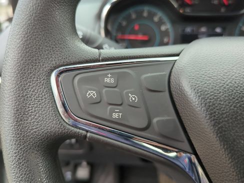 Used 2018 Chevrolet Cruze LT w/ Convenience Package FWD image 10
