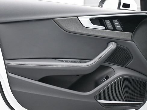 Used 2024 Audi A4 2.0T Premium Plus image 9