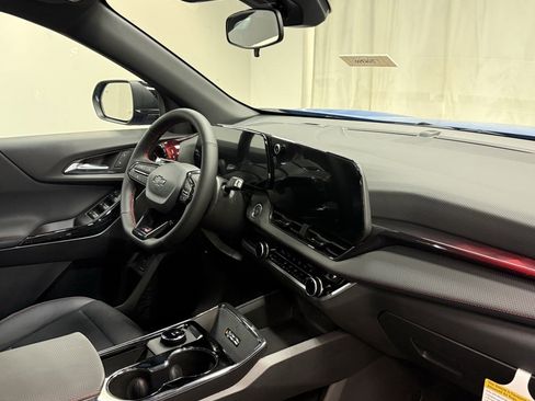 New 2026 Chevrolet Equinox RS w/ LPO, Floor Liner Package image 15