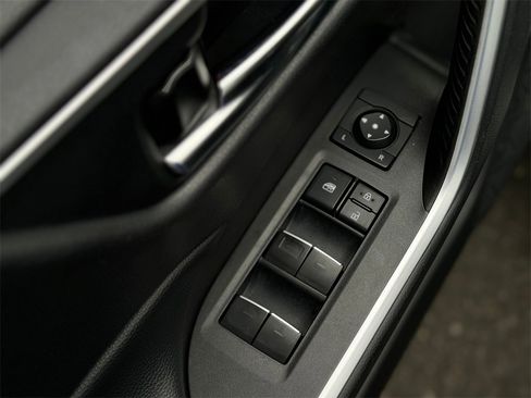 Certified 2022 Toyota RAV4 XLE Premium image 11