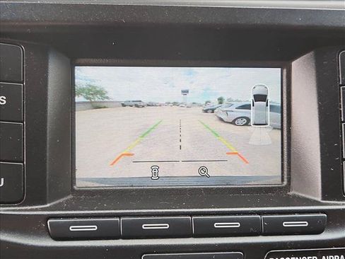 Used 2019 Ford Explorer XLT FWD image 14