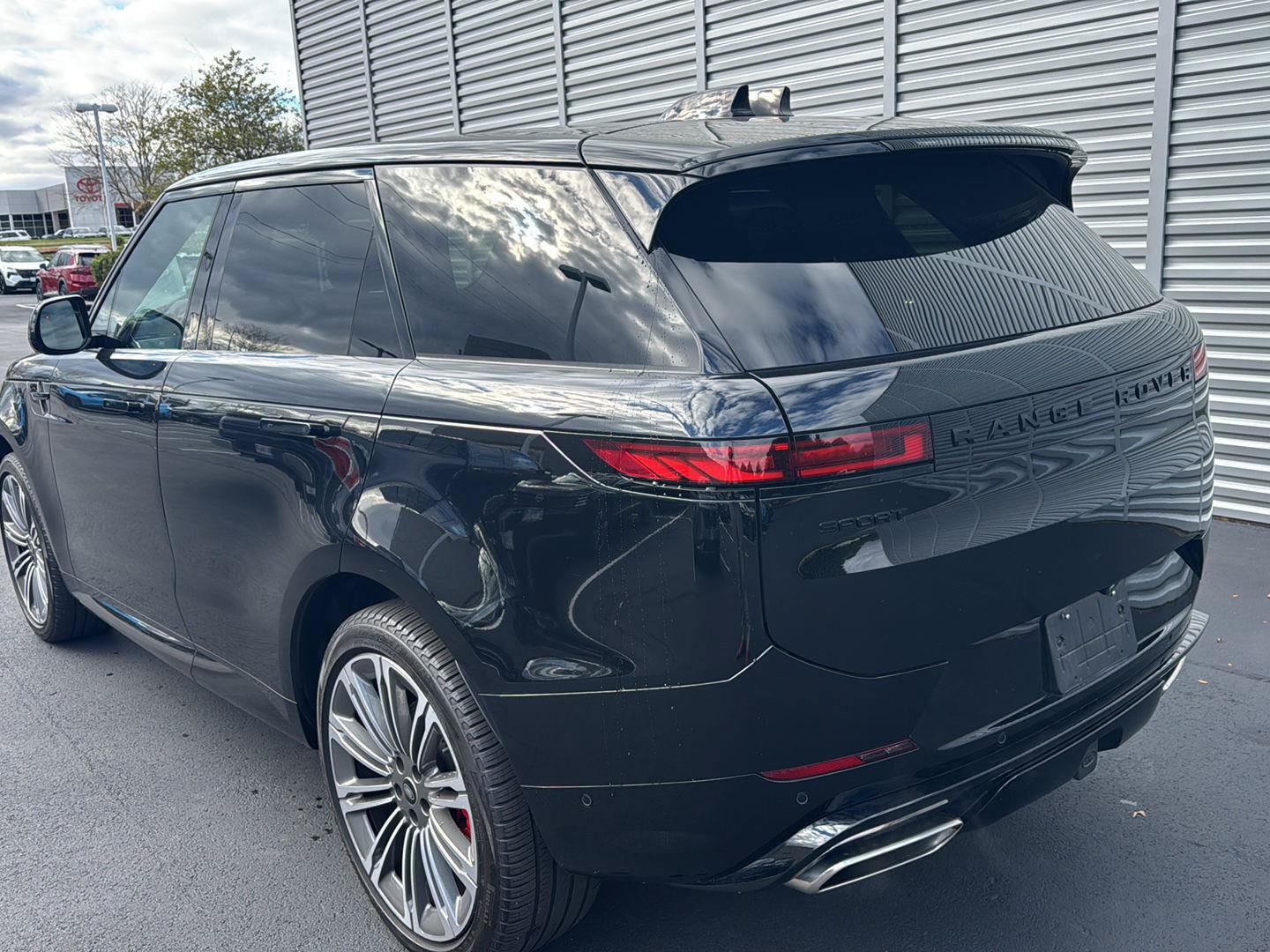 Certified 2024 Land Rover Range Rover Sport Dynamic SE AWD/4WD image 14