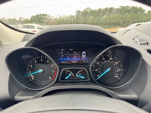 Used 2019 Ford Escape SEL image 21