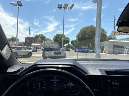Used 2023 Chevrolet Silverado 1500 LT AWD/4WD image 13
