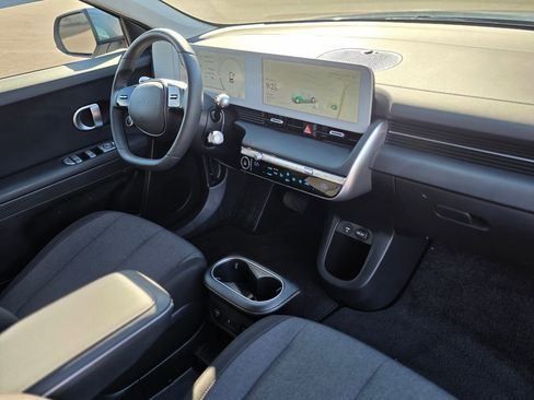 Certified 2024 Hyundai Ioniq 5 SEL image 9