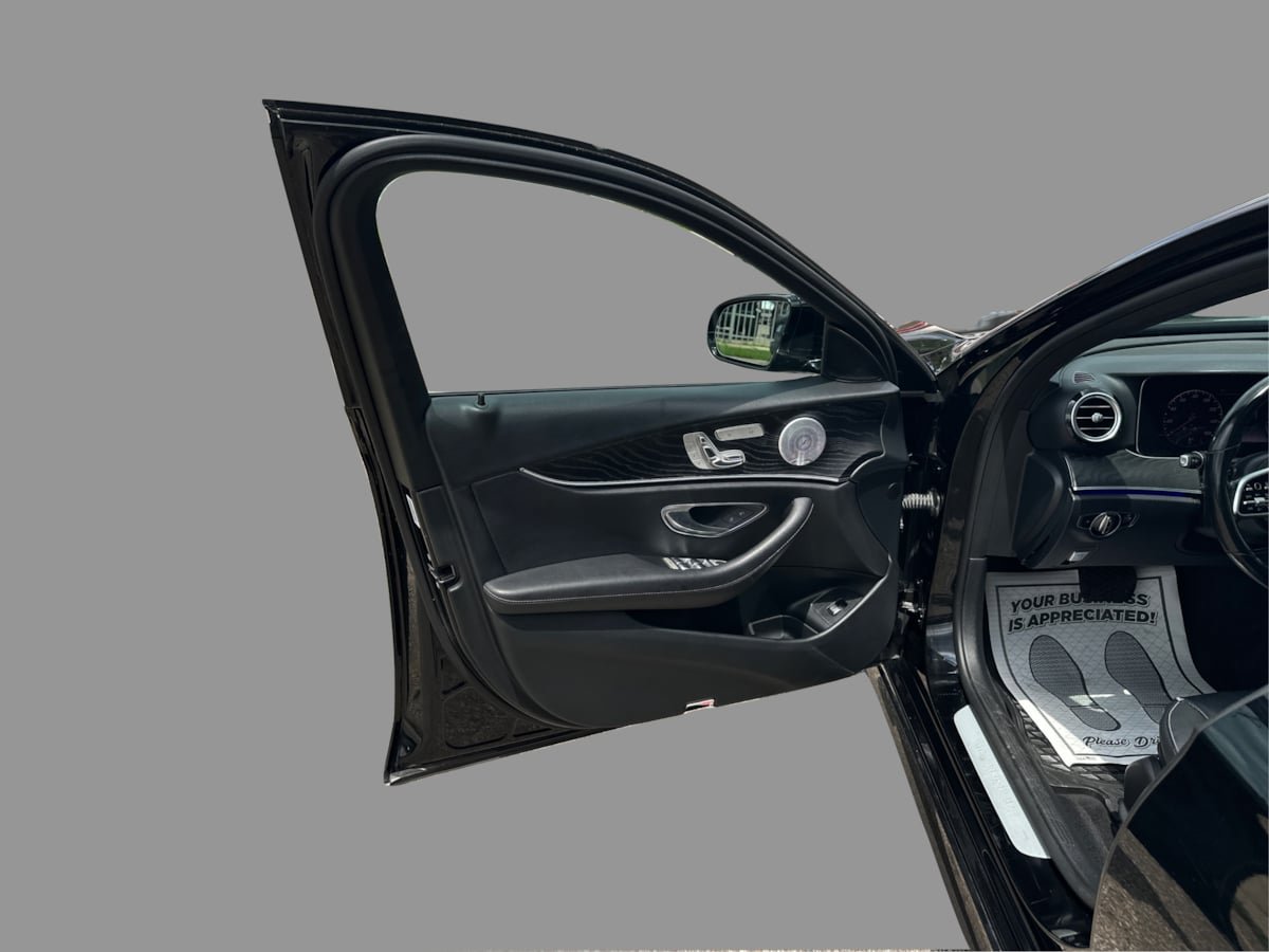 Used 2020 Mercedes-Benz E 350 4MATIC Sedan w/ Parking Assistance Package image 26
