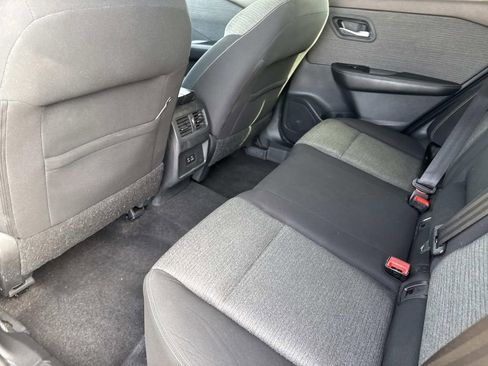 Certified 2022 Nissan Rogue SV image 14