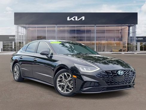 Used 2022 Hyundai Sonata SEL w/ Convenience Package FWD image 1