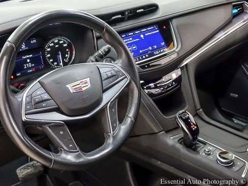 Used 2022 Cadillac XT5 Luxury FWD image 15