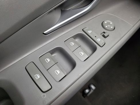 Used 2022 Hyundai Elantra SEL w/ Convenience + Premium Package image 27