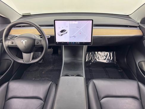 Used 2020 Tesla Model 3 Standard Range Plus image 13