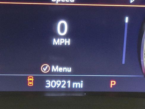 Used 2023 Buick Envision Avenir image 3