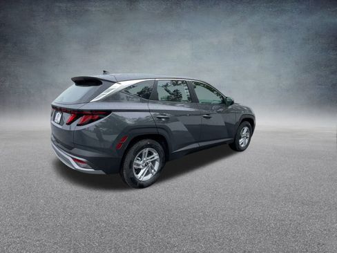 Certified 2025 Hyundai Tucson SE image 23