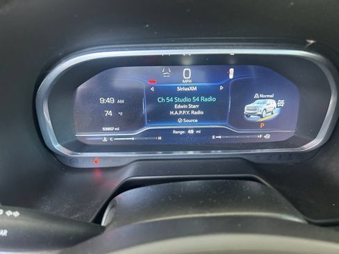 Used 2023 Chevrolet Suburban High Country AWD/4WD image 18