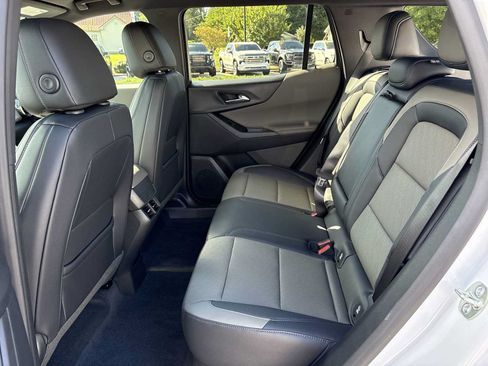 New 2027 Chevrolet Equinox LT w/ Convenience Package II AWD/4WD image 24