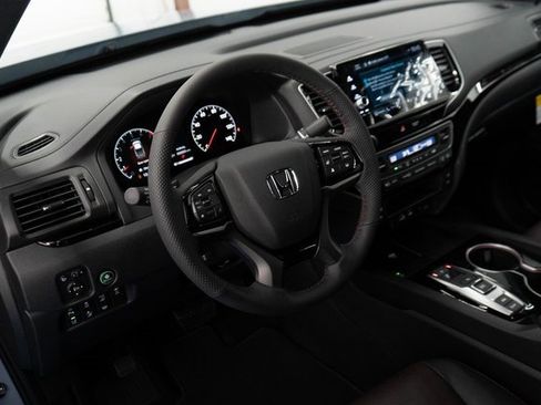 New 2026 Honda Ridgeline Black Edition image 3