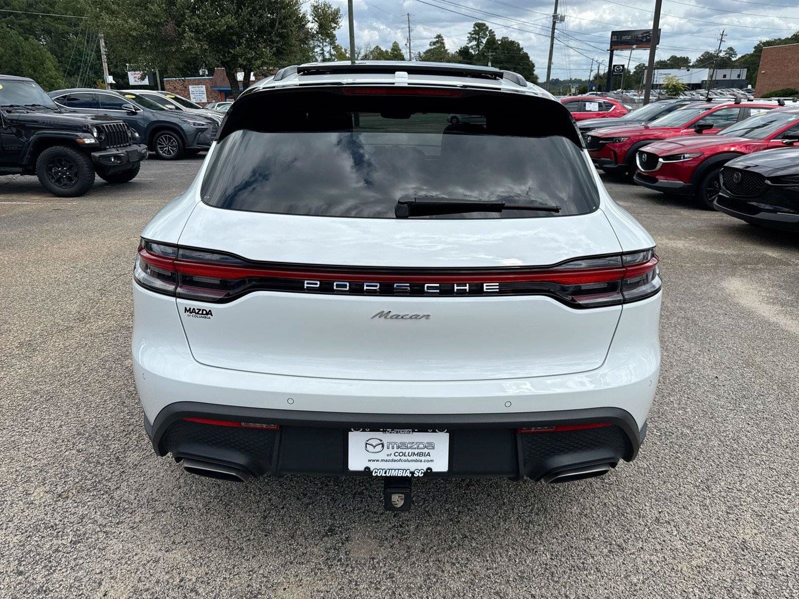 Used 2022 Porsche Macan AWD/4WD image 25