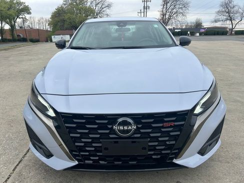 Used 2024 Nissan Altima 2.0 SR image 10