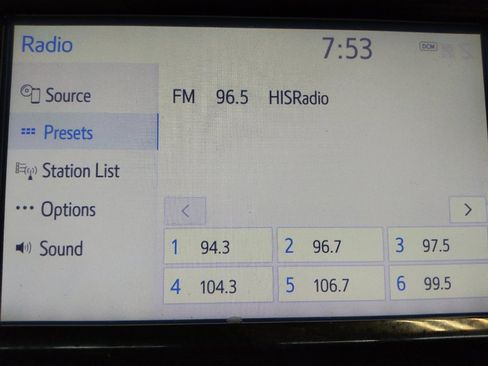 Used 2019 Toyota Camry SE image 25