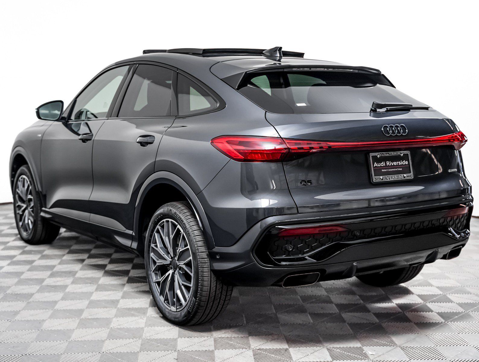 New 2026 Audi Q5 Premium Plus AWD/4WD image 2